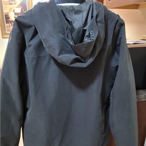 The North Face Waterproof Jacket With Hood - Picture 4 of 13